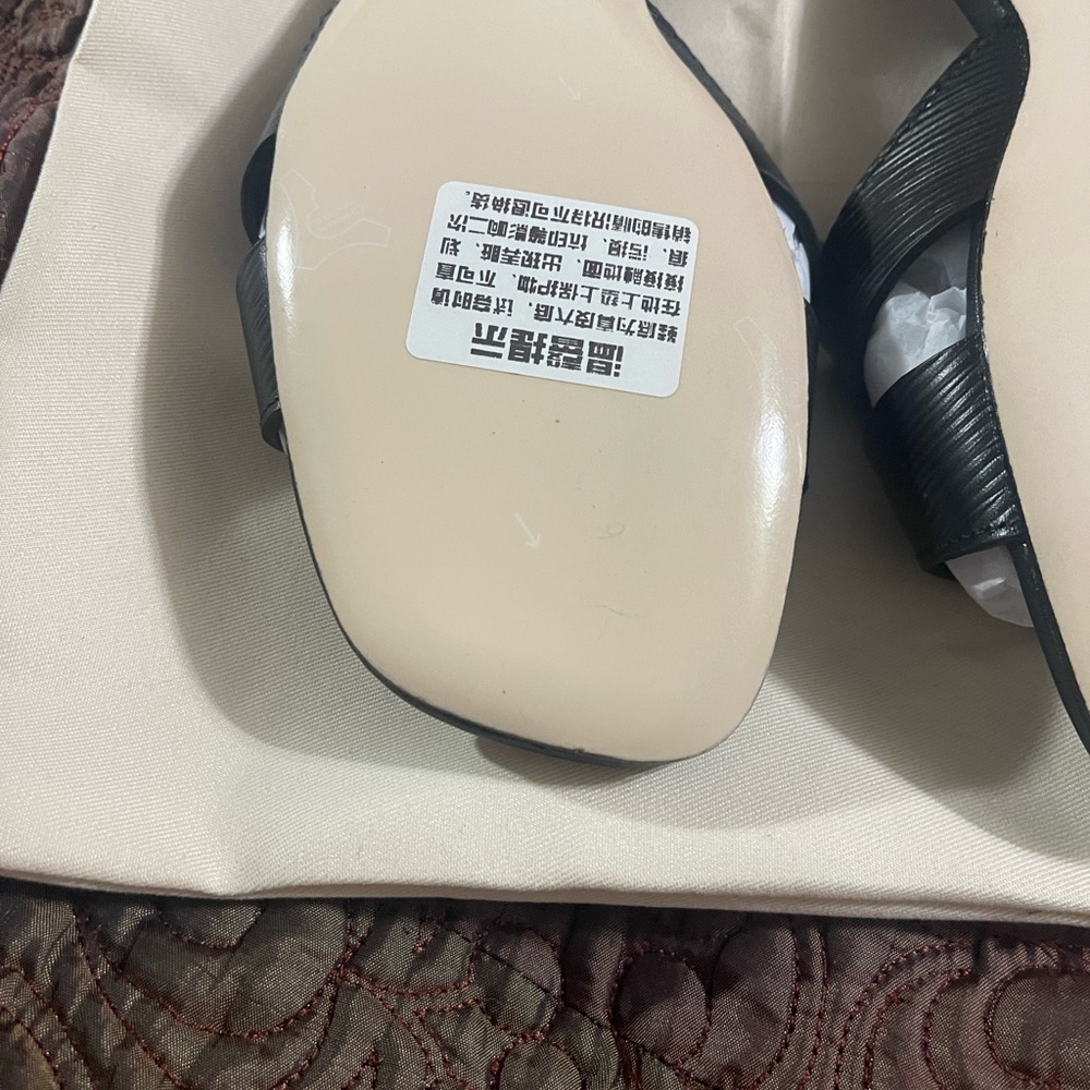 Louis Vuitton Black Logo Slide Sandals - Picture 11 of 13